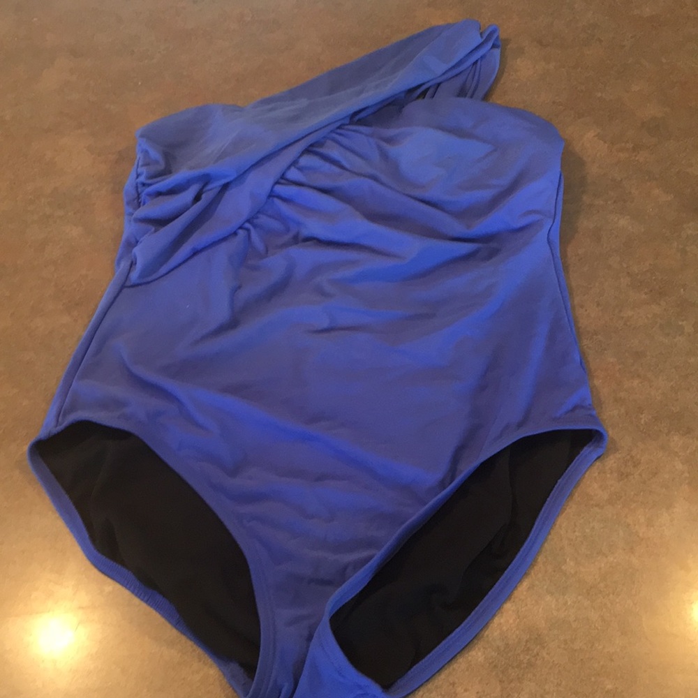 One shoulder blue swim suit